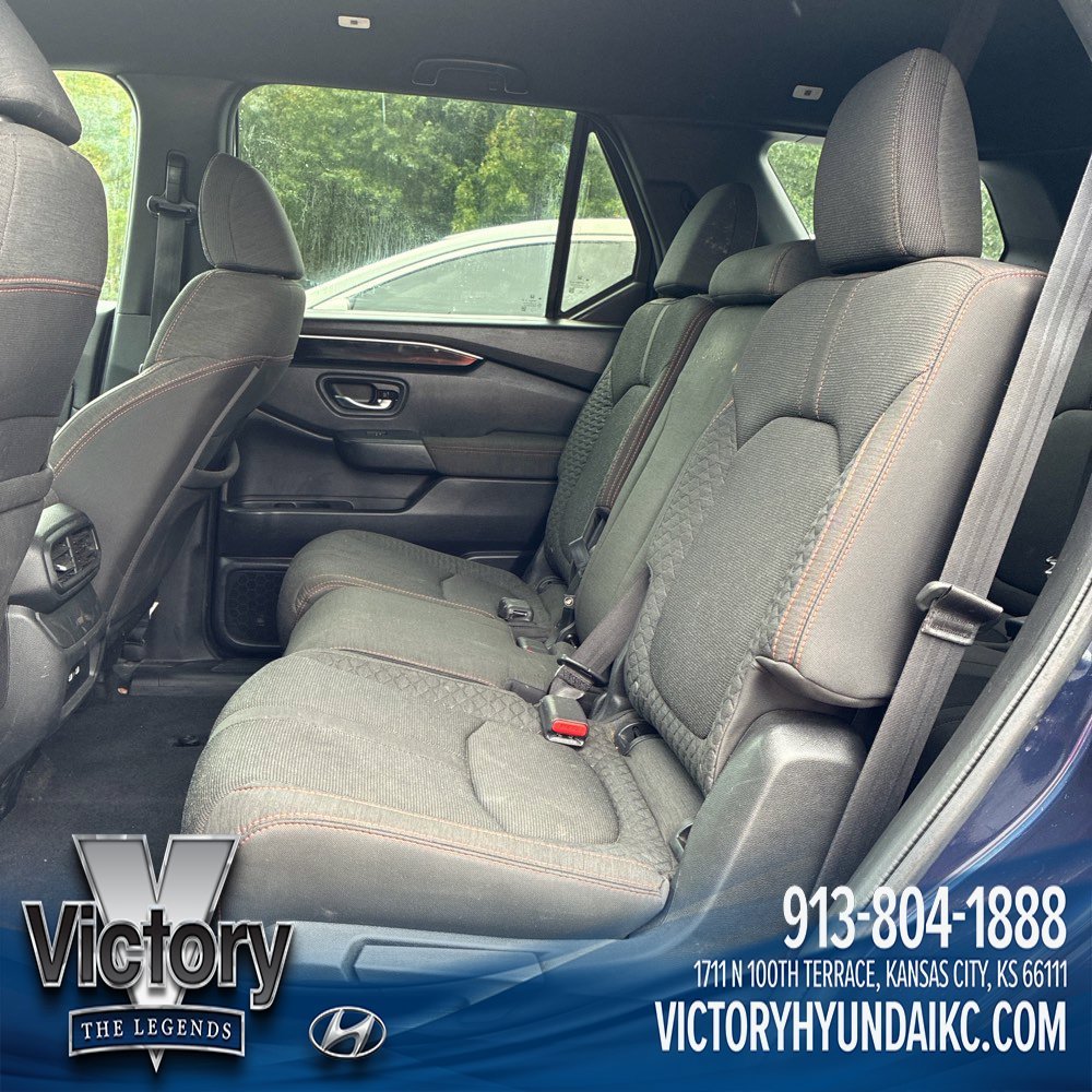 Used 2023  Honda Sport image 11