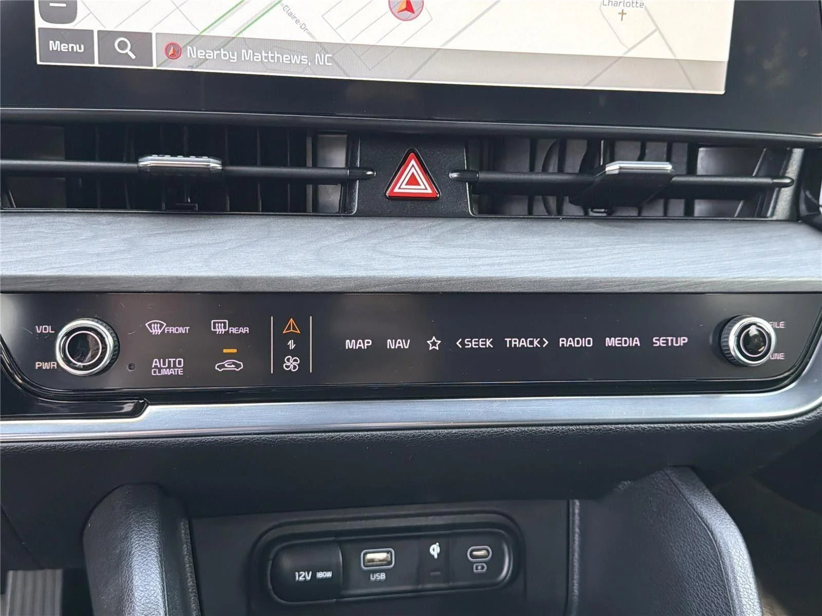 Used 2023 Gravity Gray Kia X-Line image 15