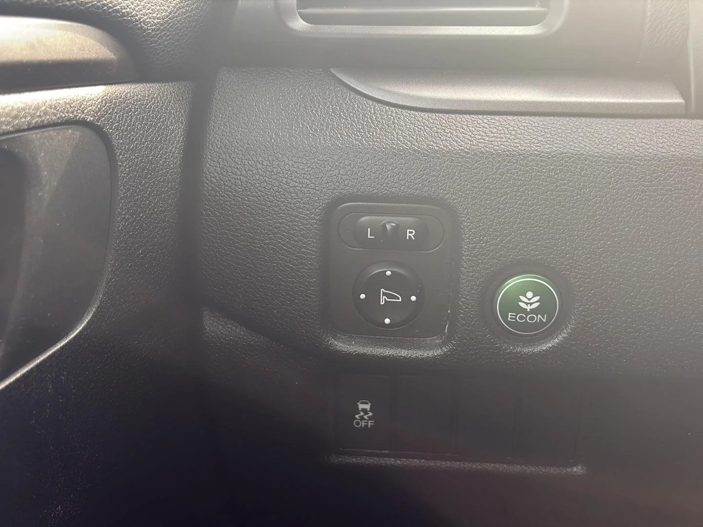 Used 2018 BLACK Honda EX-L AWD image 20