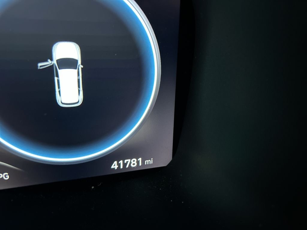 Used 2022 Gray Hyundai Limited image 18