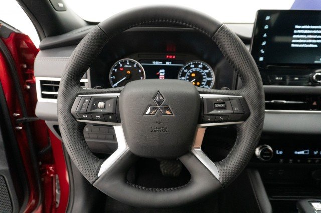 New 2026 Red Diamond Mitsubishi SE image 22