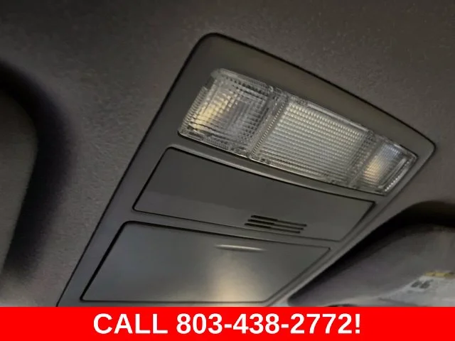 Used 2009 Silver Toyota  image 25