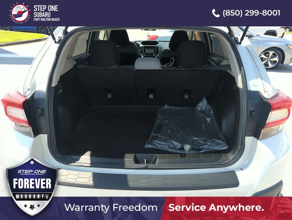 Used 2019 White Subaru 2.0i image 29