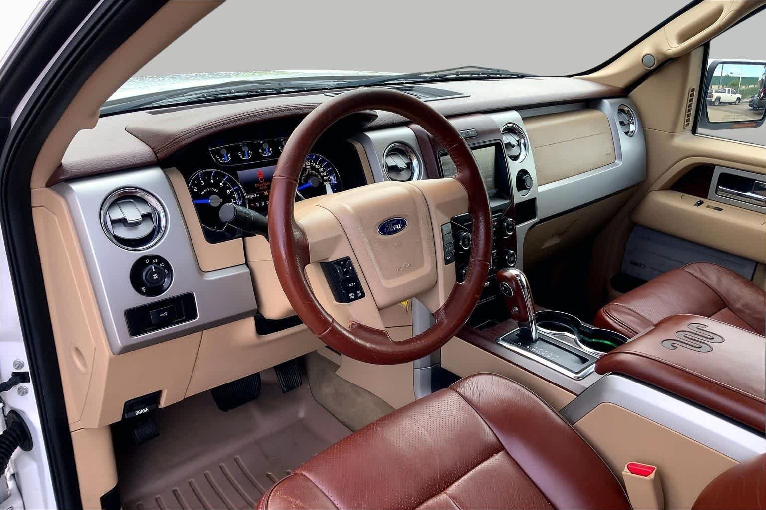 Used 2013 White Platinum Tri-Coat Metallic Ford King Ranch image 17