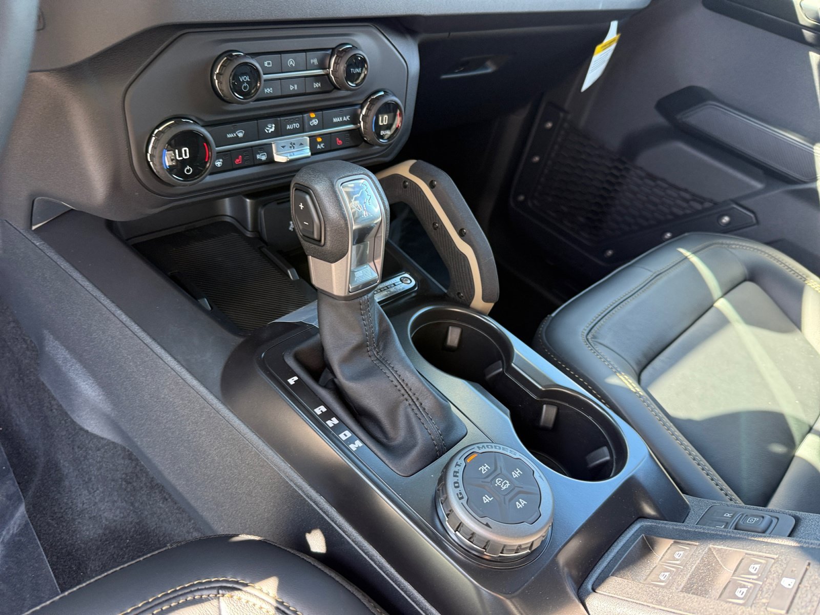 New 2026 Oxford White Ford Badlands® image 13