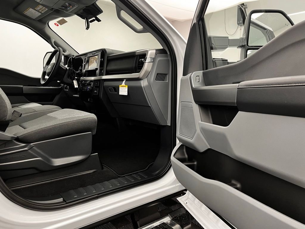 New 2026 White Ford XLT image 24
