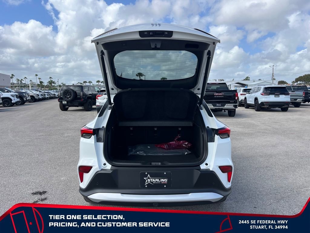 New 2026 Summit White Buick Preferred image 16
