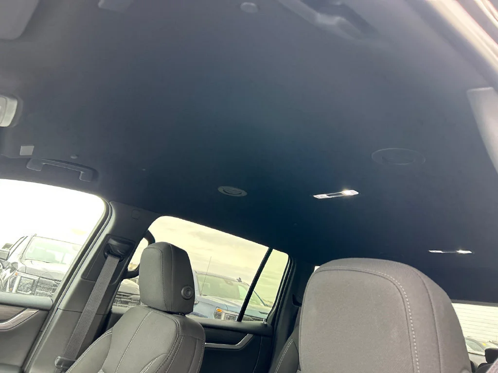 New 2026 Ebony Twilight Metallic GMC Elevation Black Edition image 29