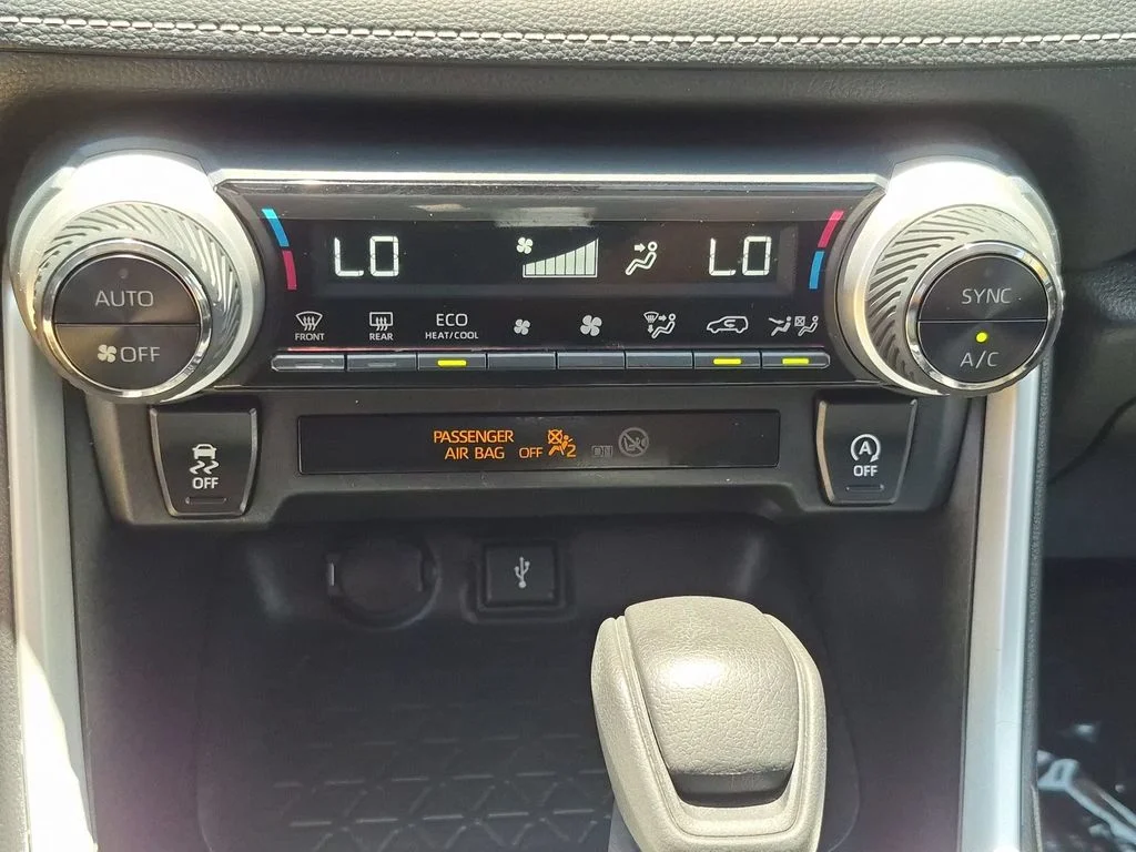 Used 2021 Black Toyota XLE image 20