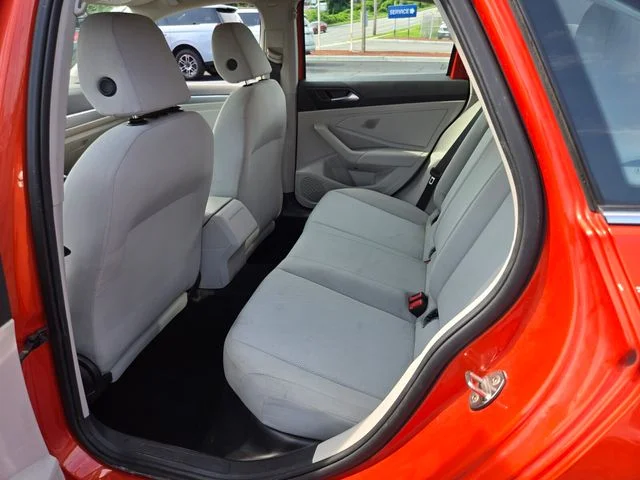 Used 2019 Orange Volkswagen 1.4T S image 11