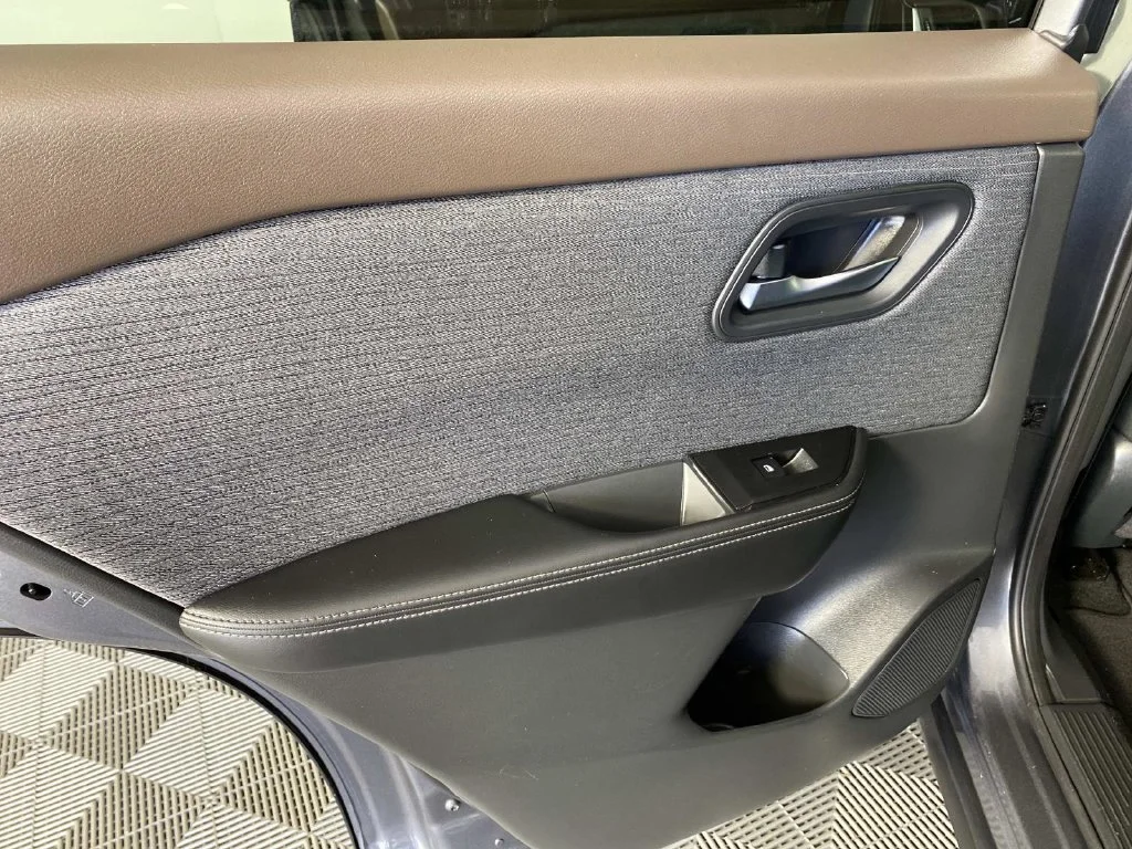 Used 2023 Gun Metallic Nissan SV image 23