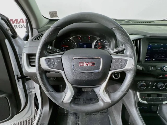 Used 2023 White GMC SLE image 12