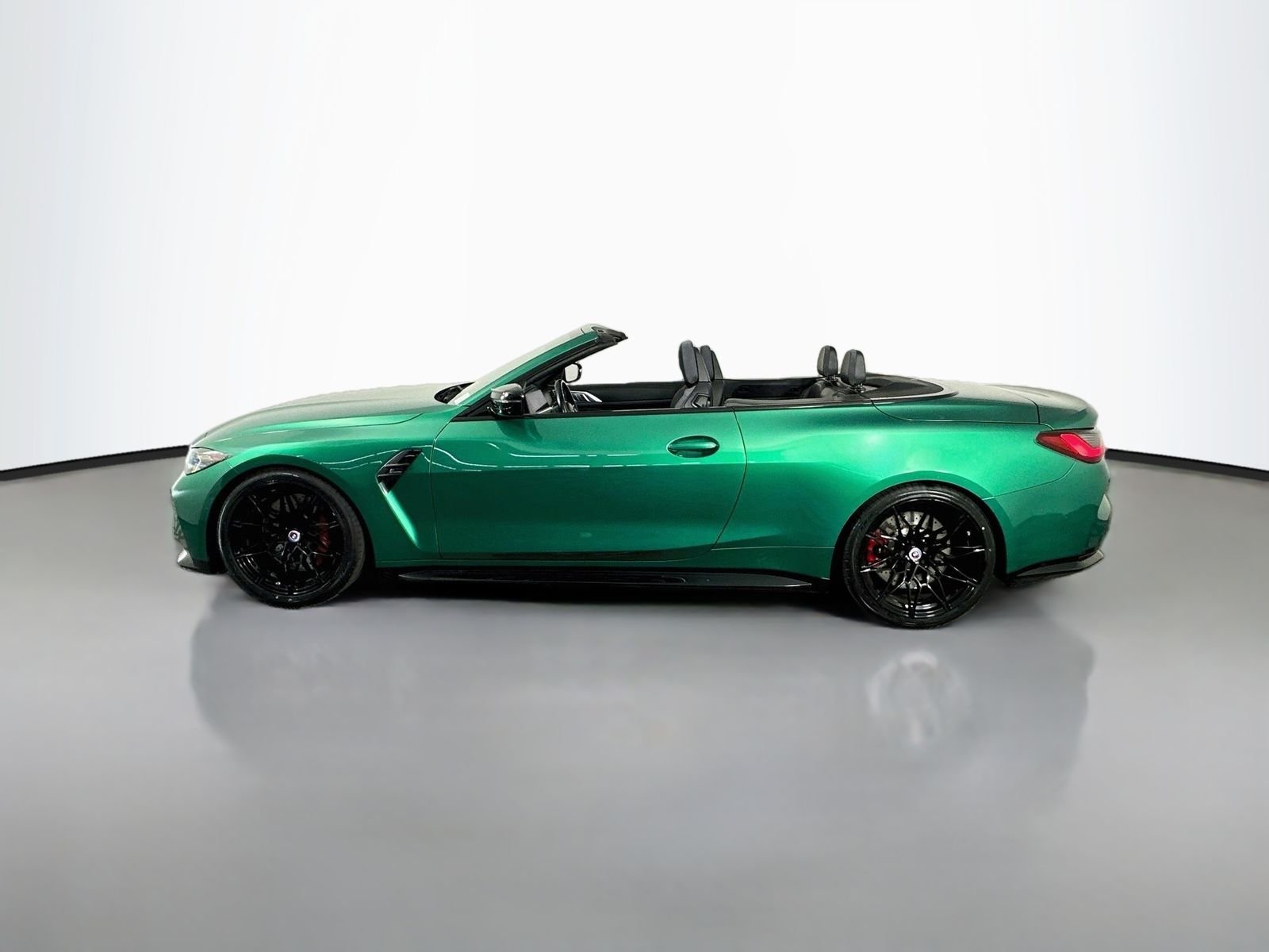 Used 2022 Isle of Man Green Metallic BMW Competition image 5