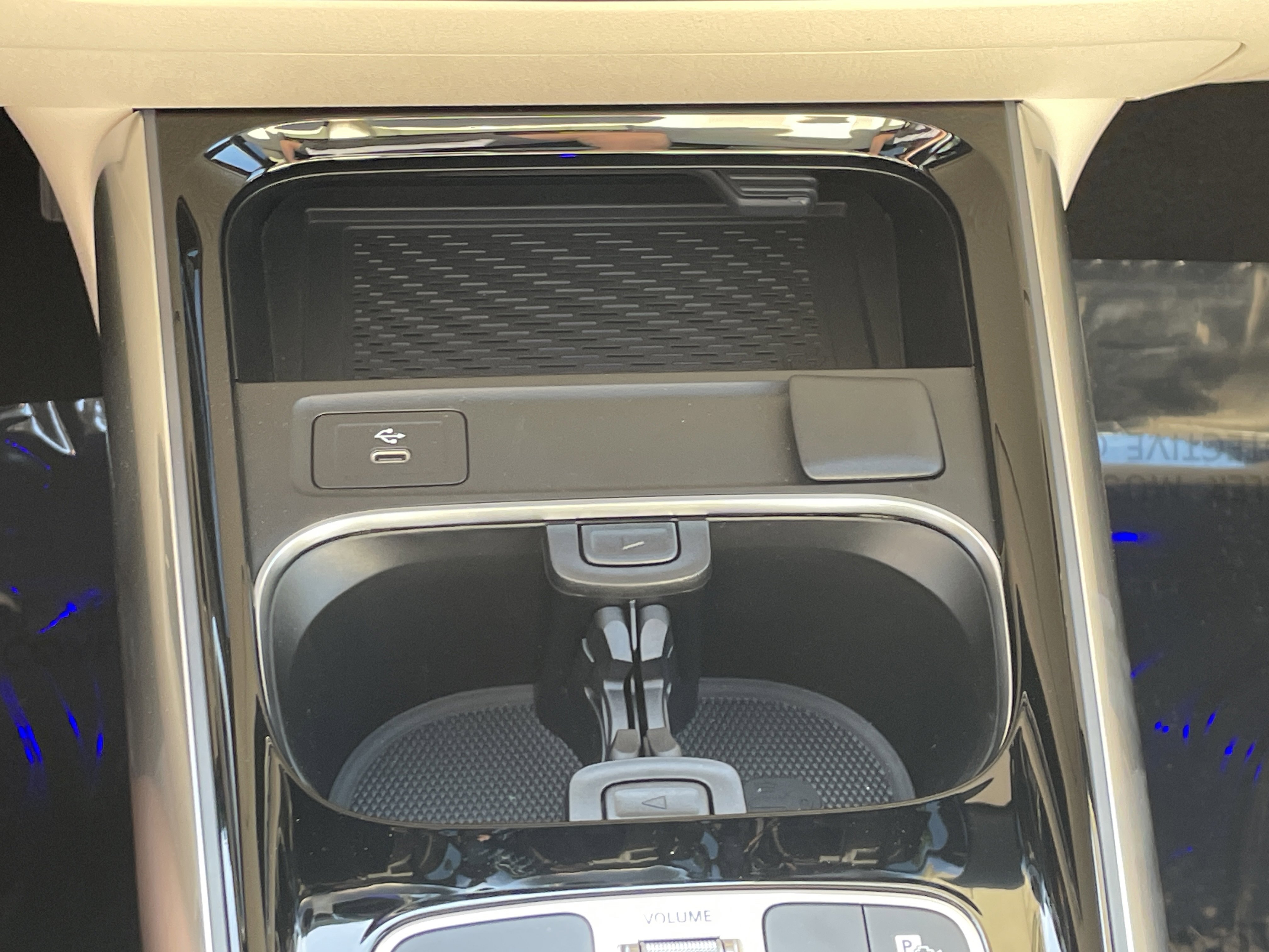 New 2026 Polar White Mercedes-Benz GLA 250 SUV image 31