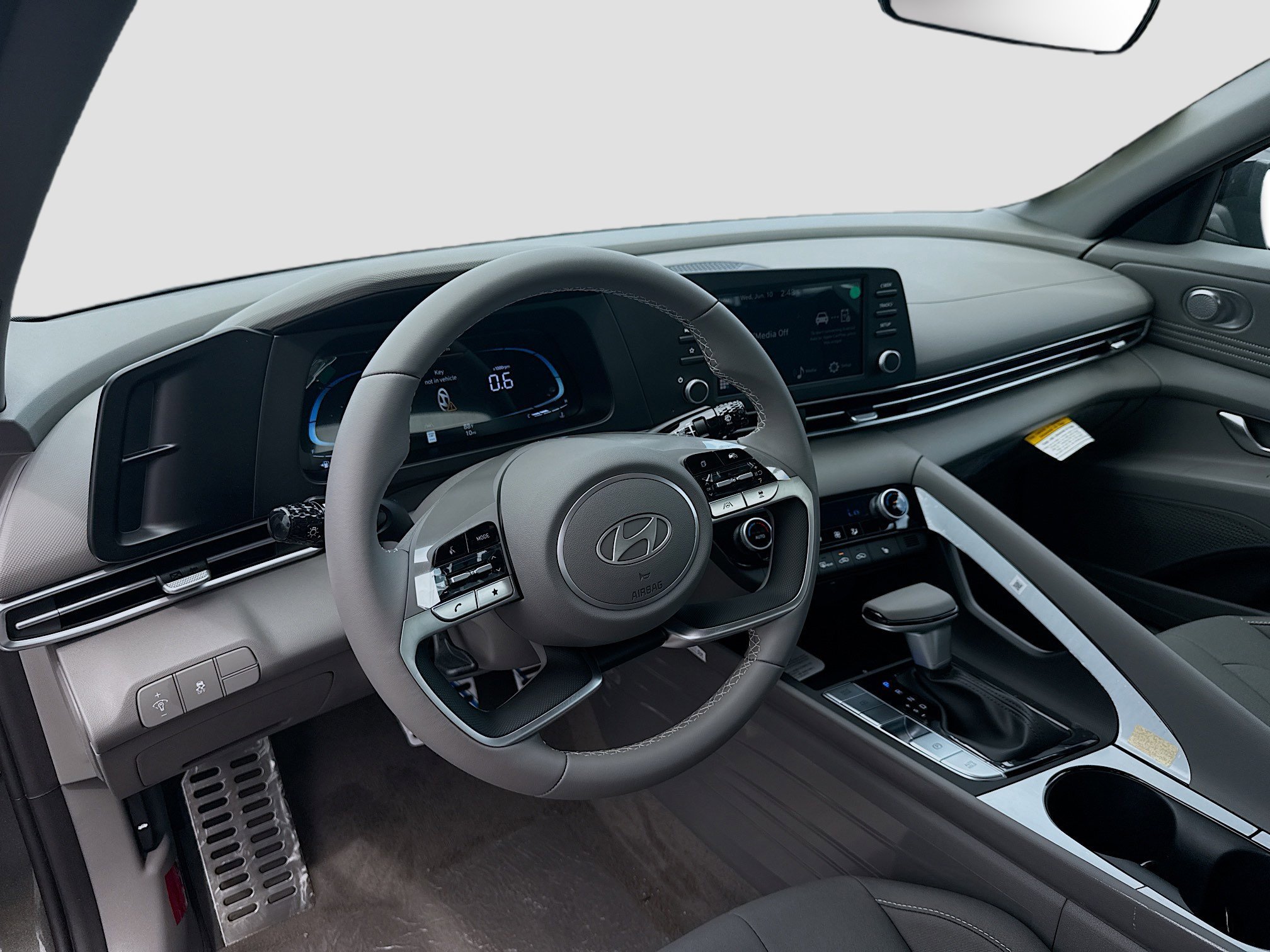 New 2026 Amazon Gray Hyundai SEL Sport Premium image 31