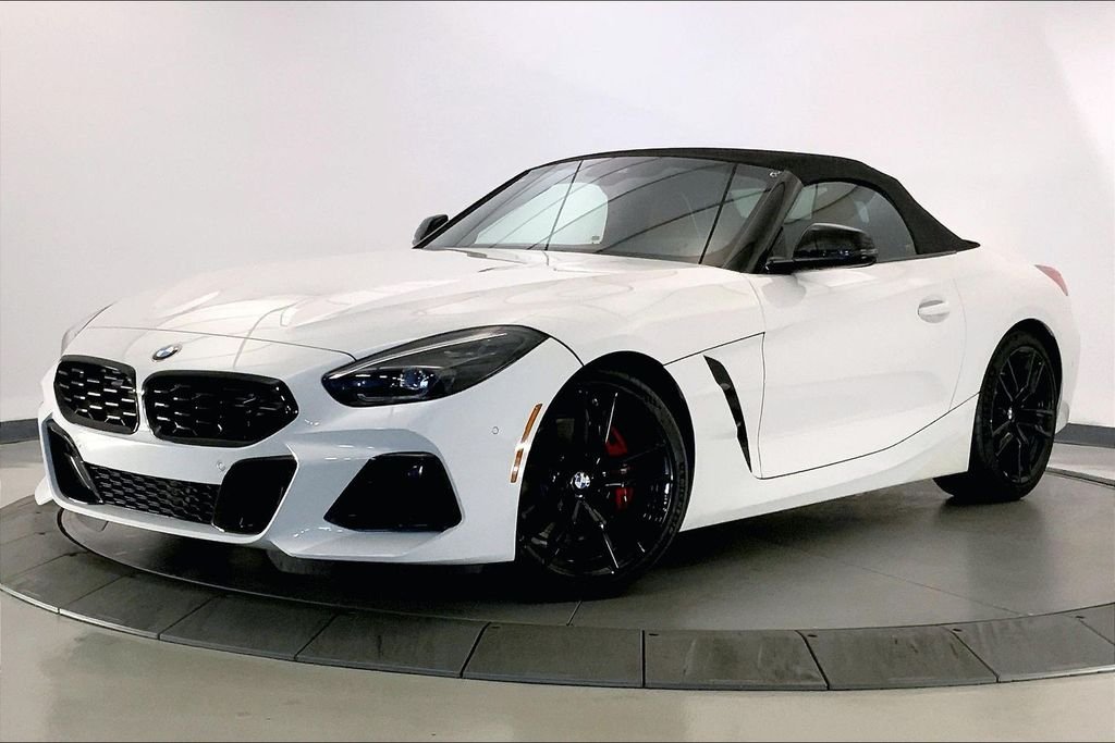 Certified Used 2023 Alpine White BMW  image 11