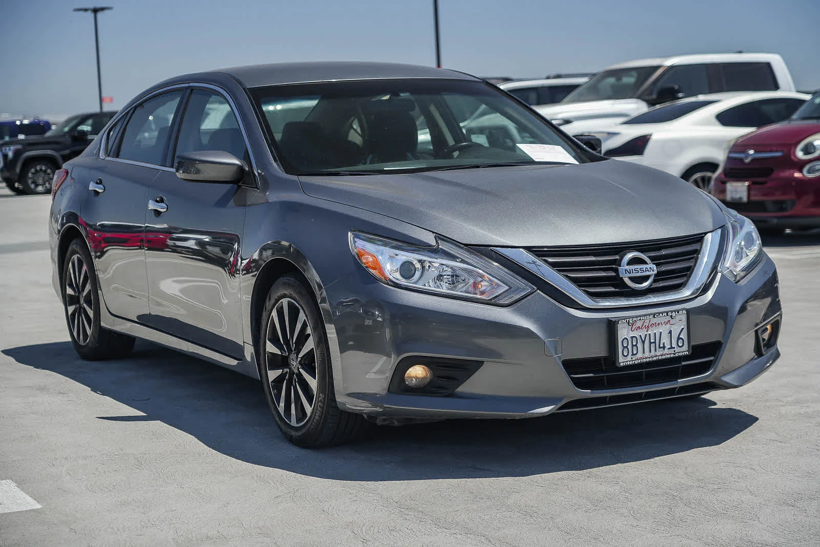 Used 2018 Gun Metallic Nissan 2.5 SV image 5