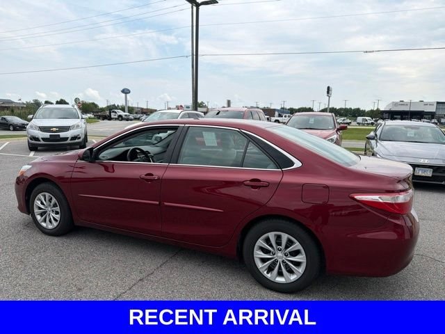 Used 2017 Red Toyota LE image 11