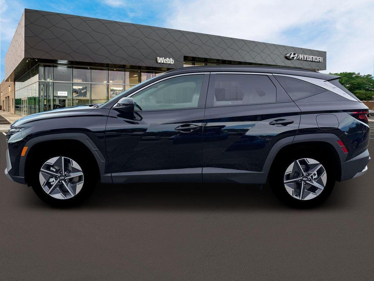 New 2026 Black Hyundai SEL image 3