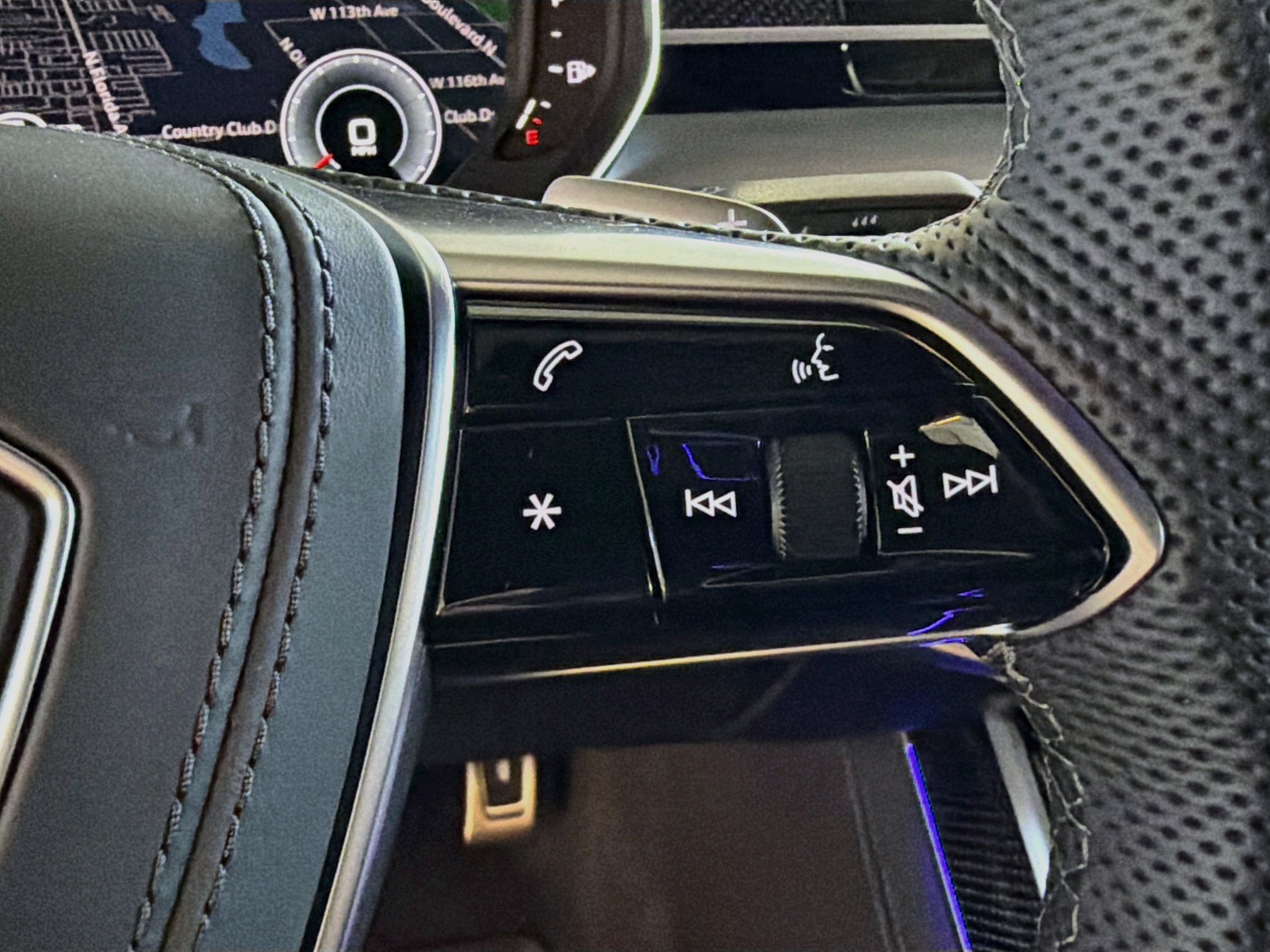New 2026 Mythos Black Metallic Audi  image 36