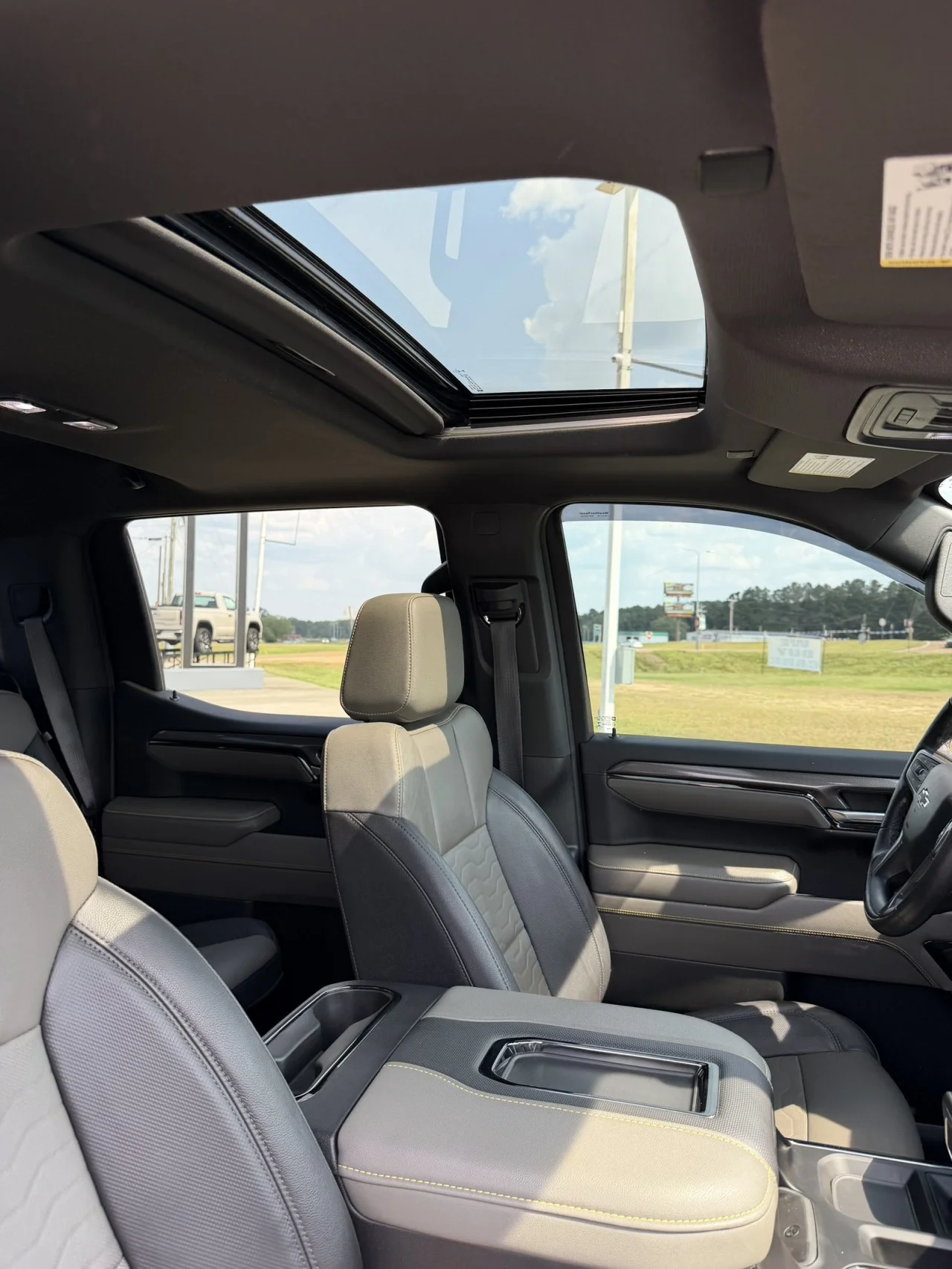 Used 2022 Dark Ash Metallic Chevrolet ZR2 image 10