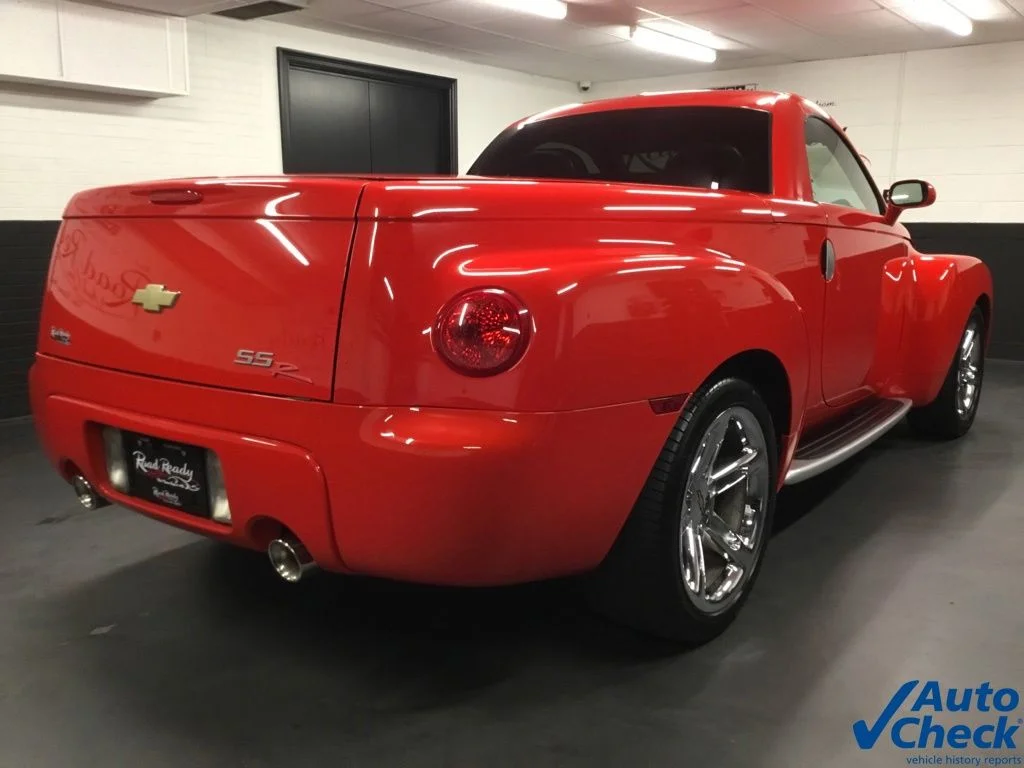 Used 2005 Red Chevrolet Base image 21
