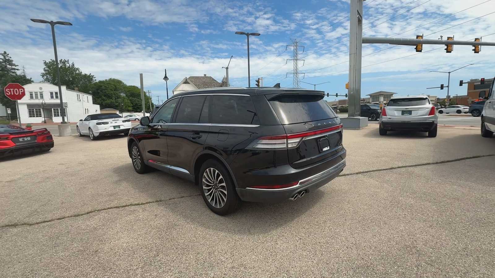 Used 2024 Black Lincoln Reserve image 6
