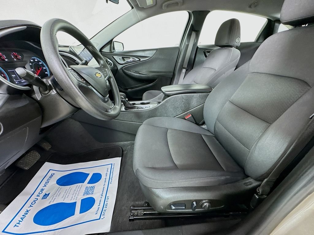 Used 2024 Mineral Gray Metallic Chevrolet LT image 25