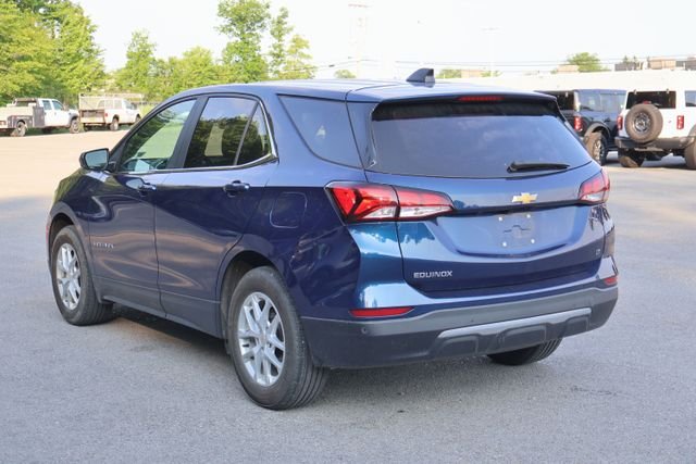 Used 2022 Blue Chevrolet LT image 5