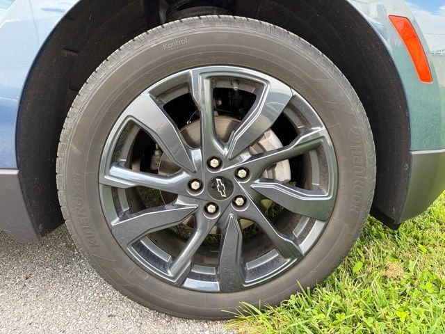 Used 2024 Lakeshore Blue Metallic Chevrolet RS image 7