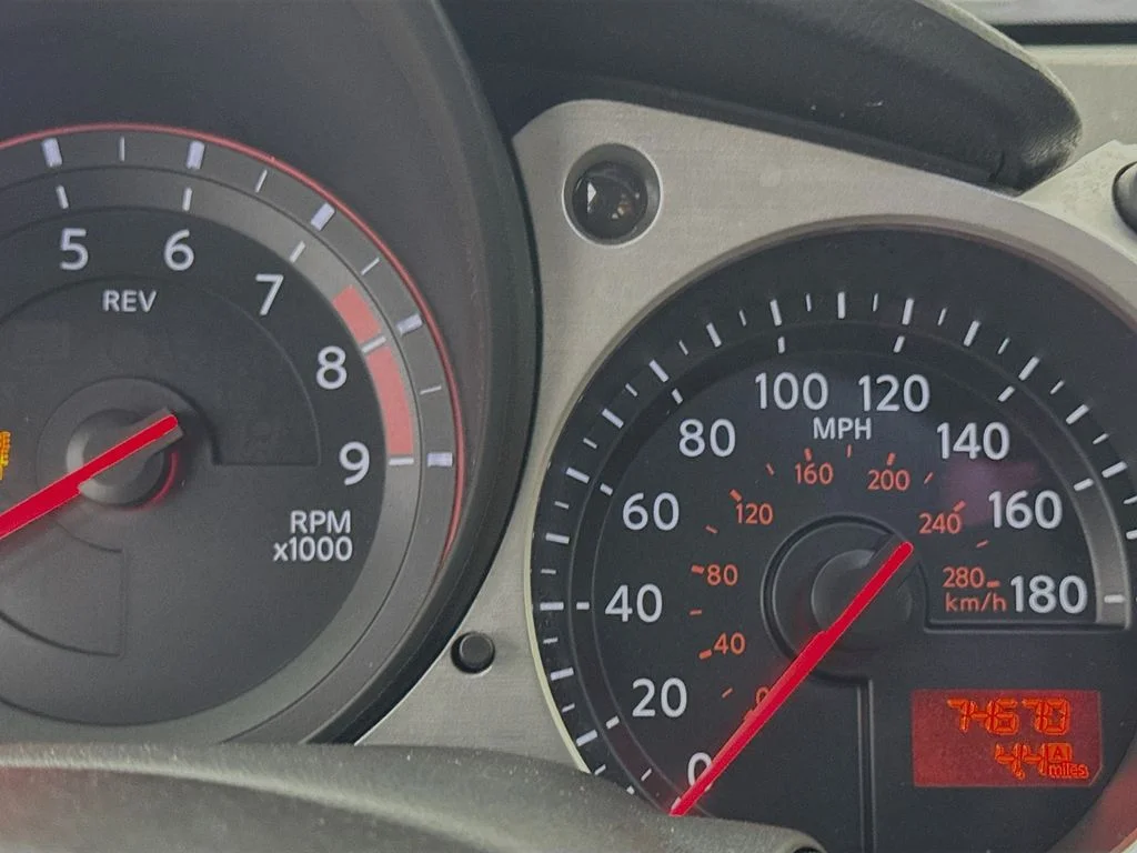 Used 2020 White Nissan Base image 15