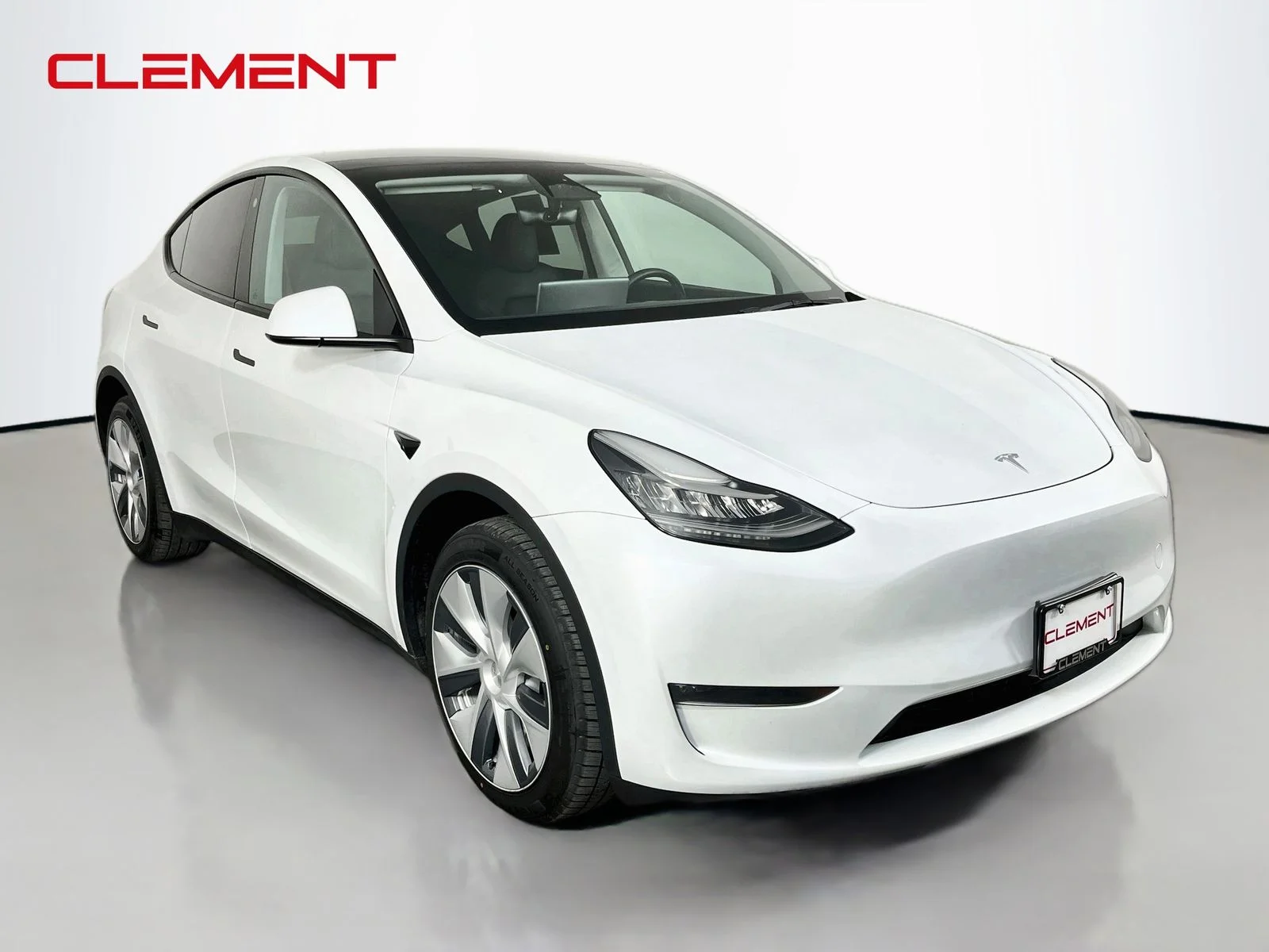 Used 2023 White Tesla Long Range image 3