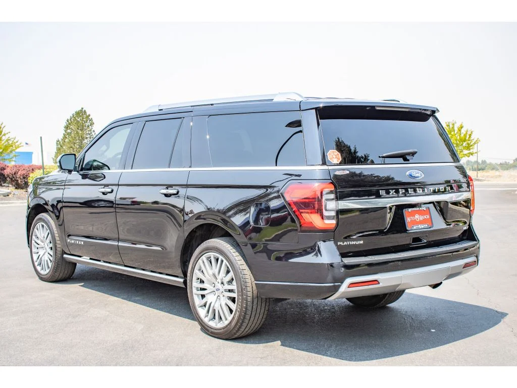 Used 2023 Agate Black Metallic Ford Platinum image 6