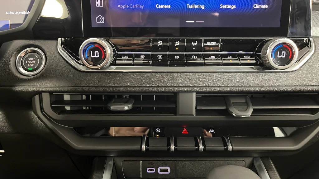 New 2026 Summit White Chevrolet Trail Boss image 28