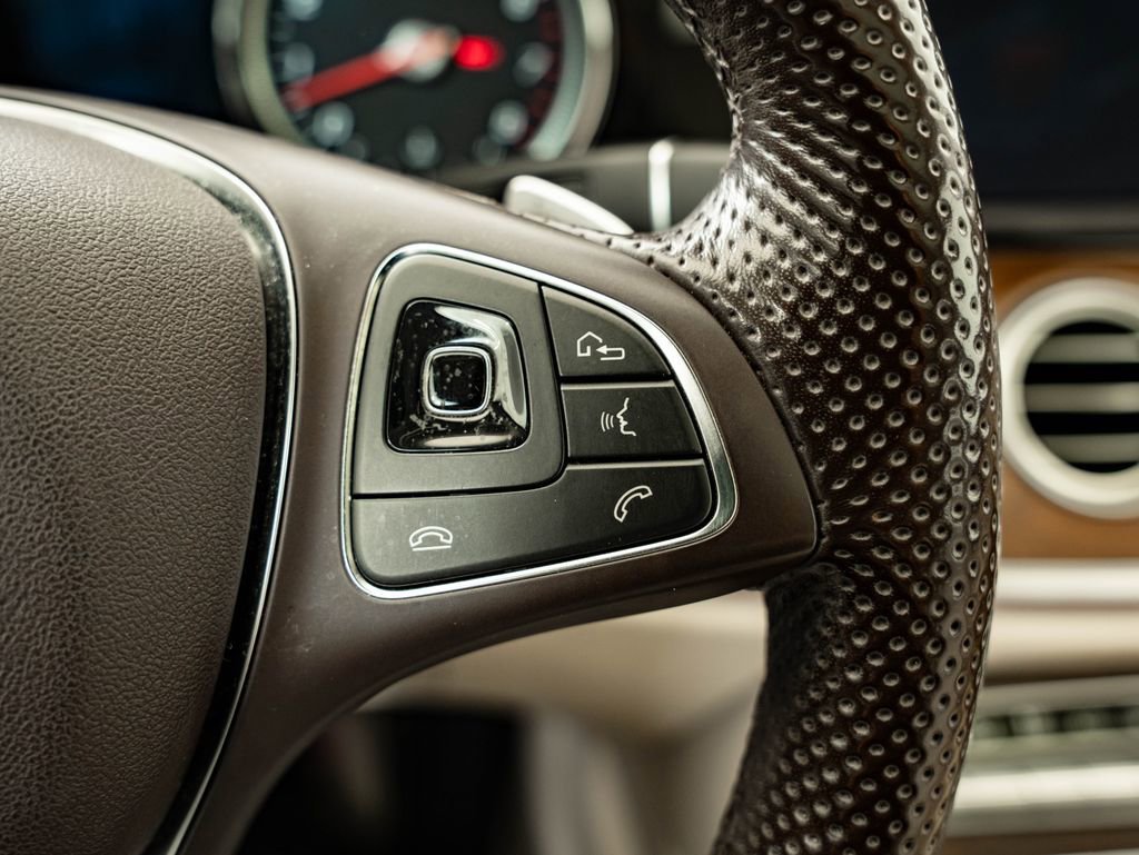 Used 2018 White Mercedes-Benz E 400 Wagon image 30