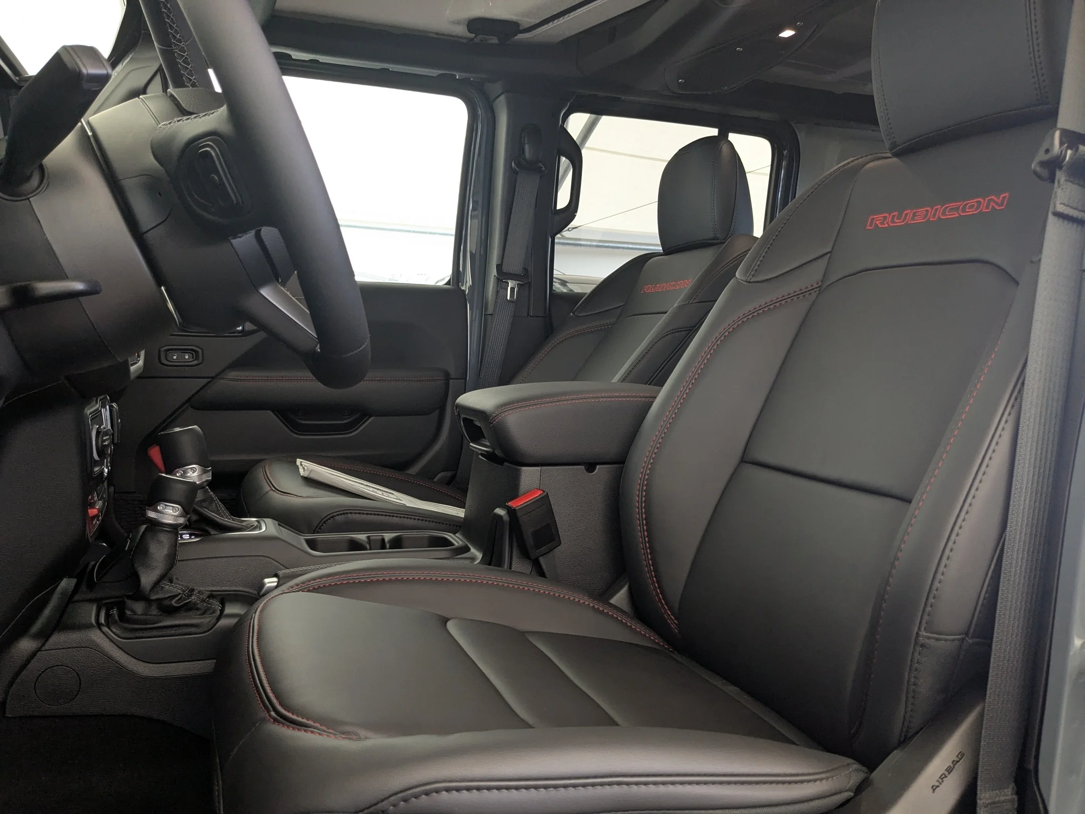 New 2026 Dark blue Jeep Rubicon - - 4x4 - 8-Spd Auto - Nappa Leather Seats - Black Freedom Top - Convenience Grp & More! image 14