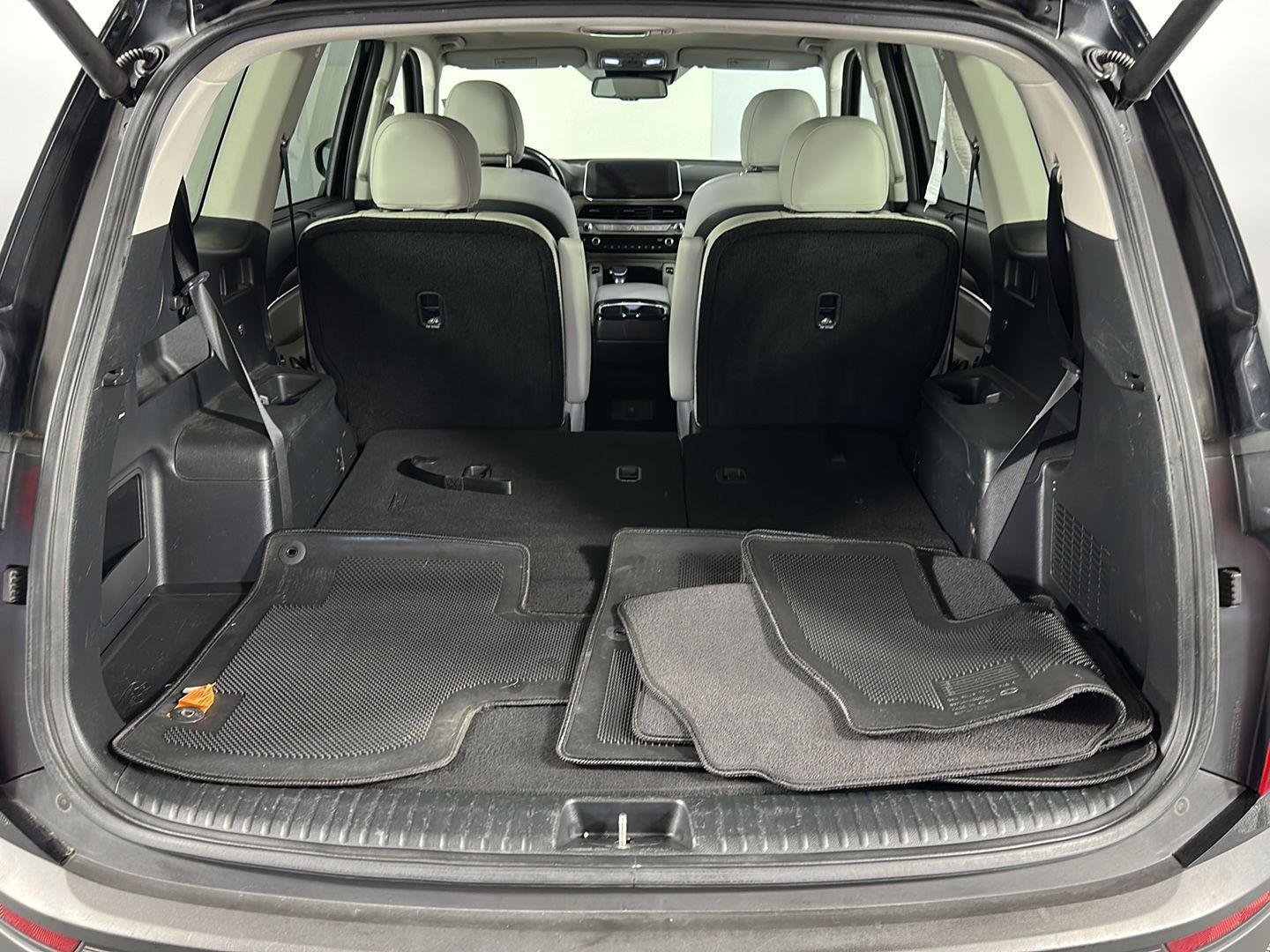 Used 2021 Ebony Black Kia EX image 31