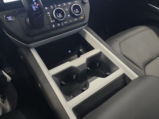 New 2026 Carpathian Grey LAND ROVER X-Dynamic SE image 18
