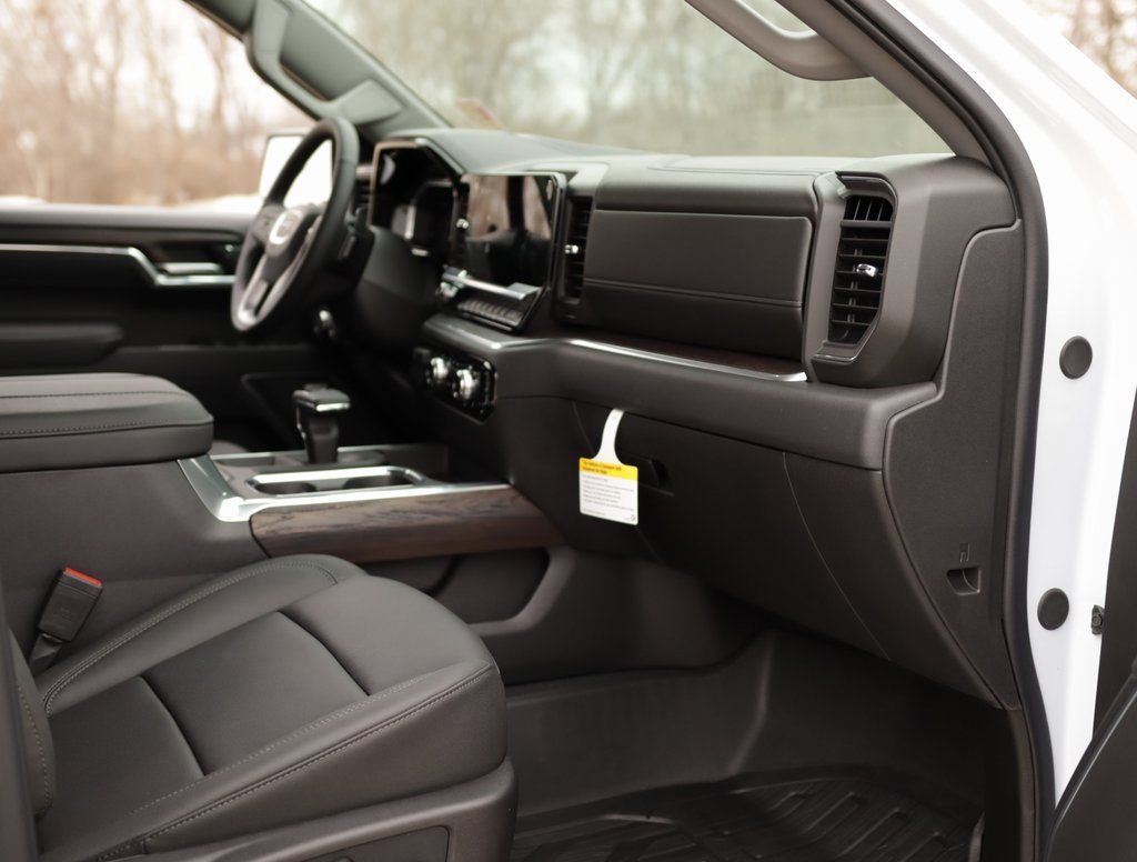 New 2026 Glacier White Tricoat GMC SLT image 33