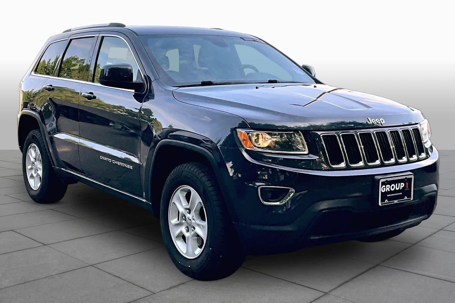 Used 2016 Maximum Steel Metallic Clearcoat Jeep Laredo image 3
