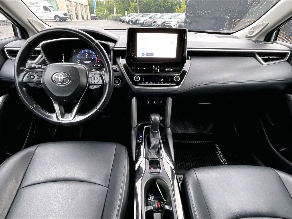 Used 2023 Silver Toyota XLE image 21