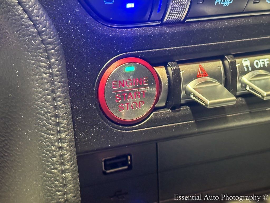 2023 FORD MUSTANG - Image 17