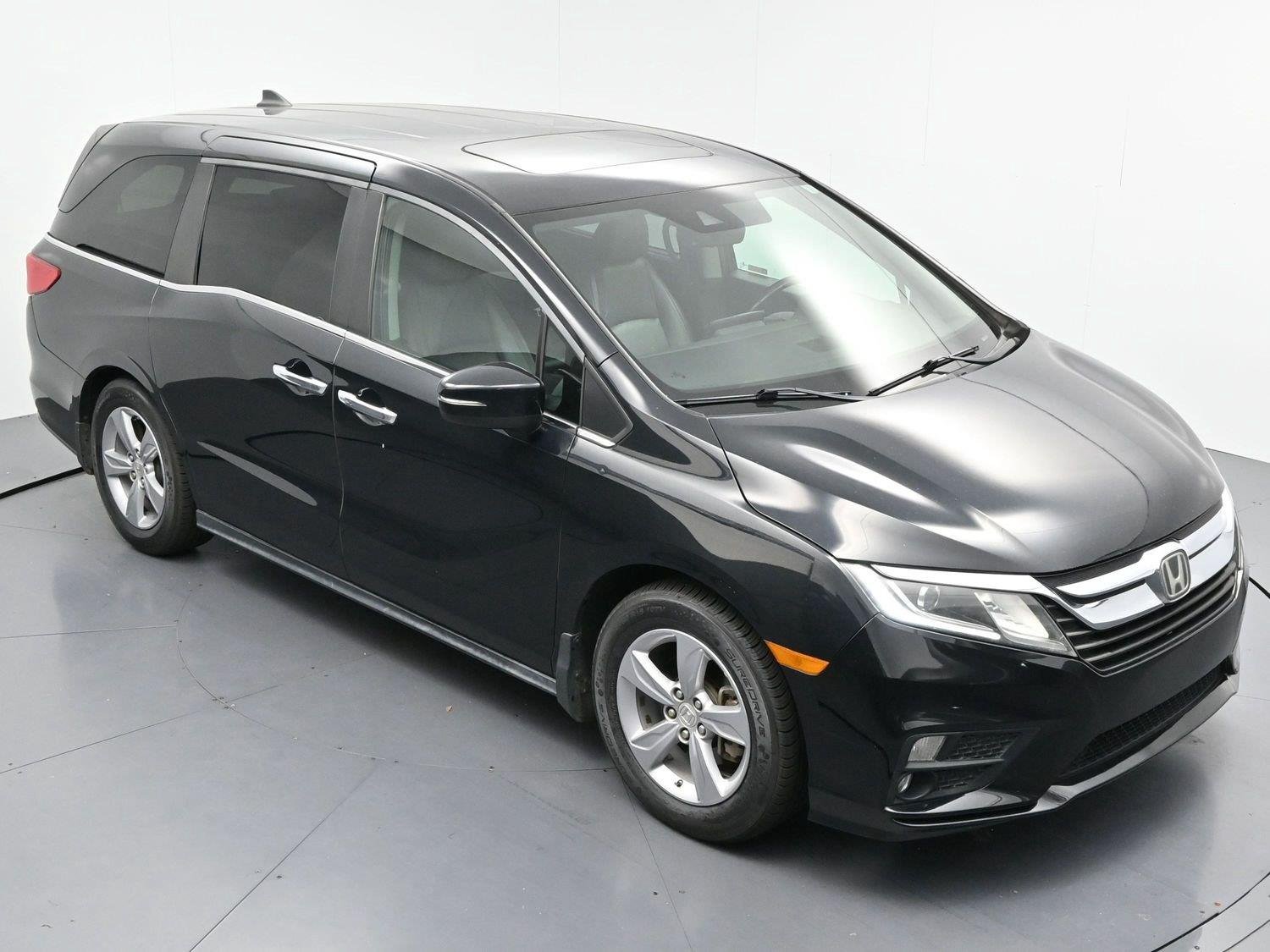 Used 2018 Crystal Black Pearl Honda EX-L image 37