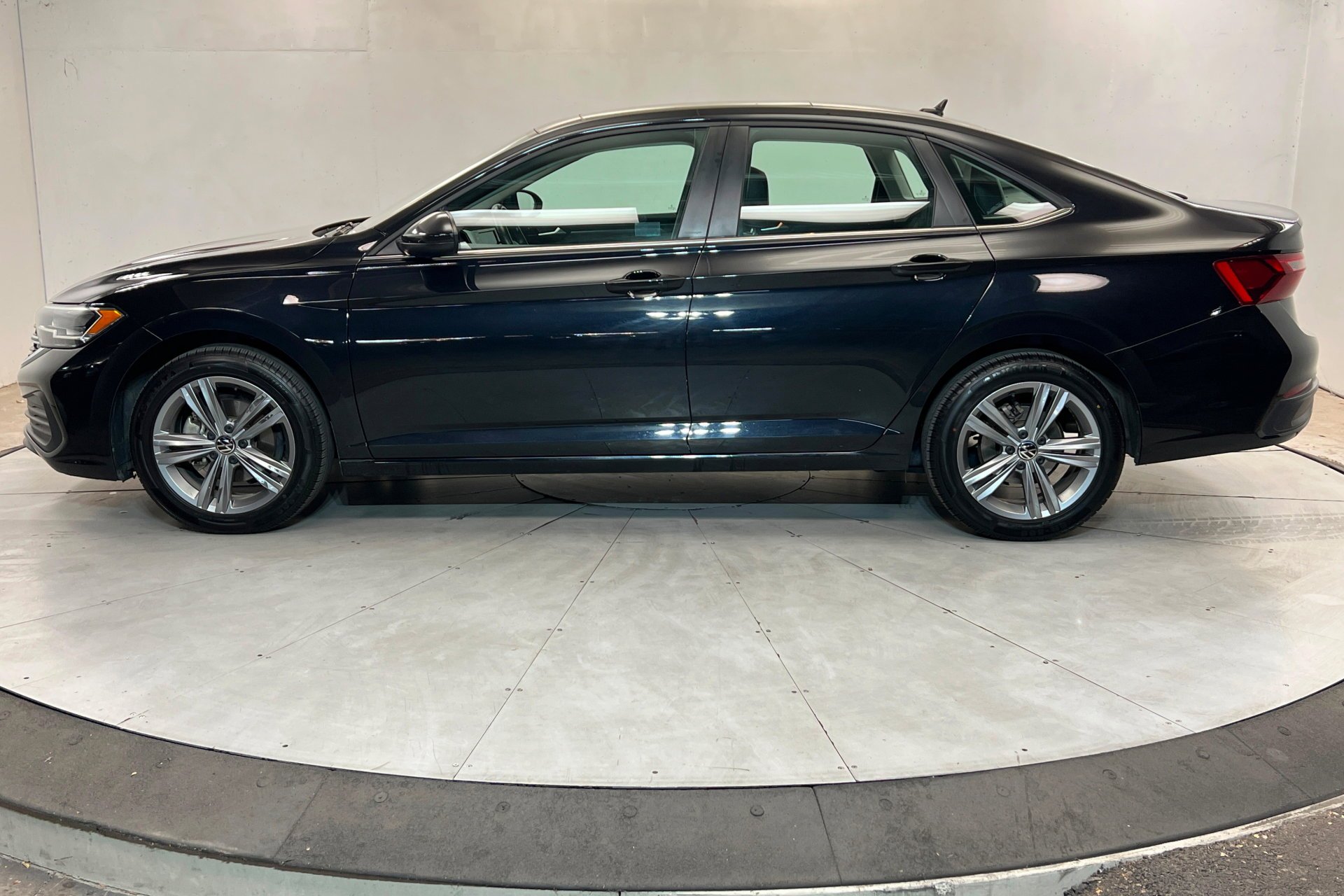 3VW7M7BU6RM079841