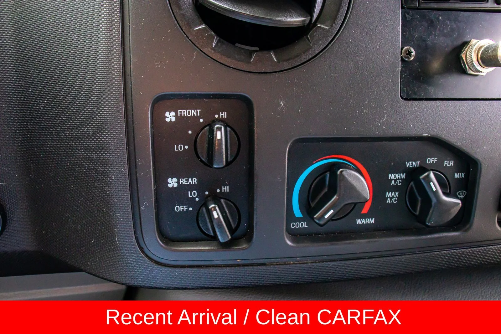 Used 2014 White Ford Base image 19