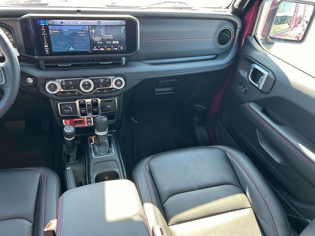 Certified Used 2024  Jeep Rubicon X image 15