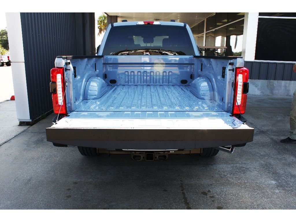 New 2026 Glacier Gray Metallic Tri-Coat Ford LARIAT image 26