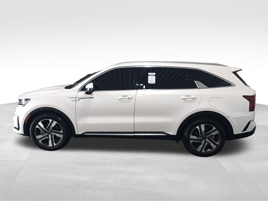 Used 2022 White Kia SX Prestige image 2