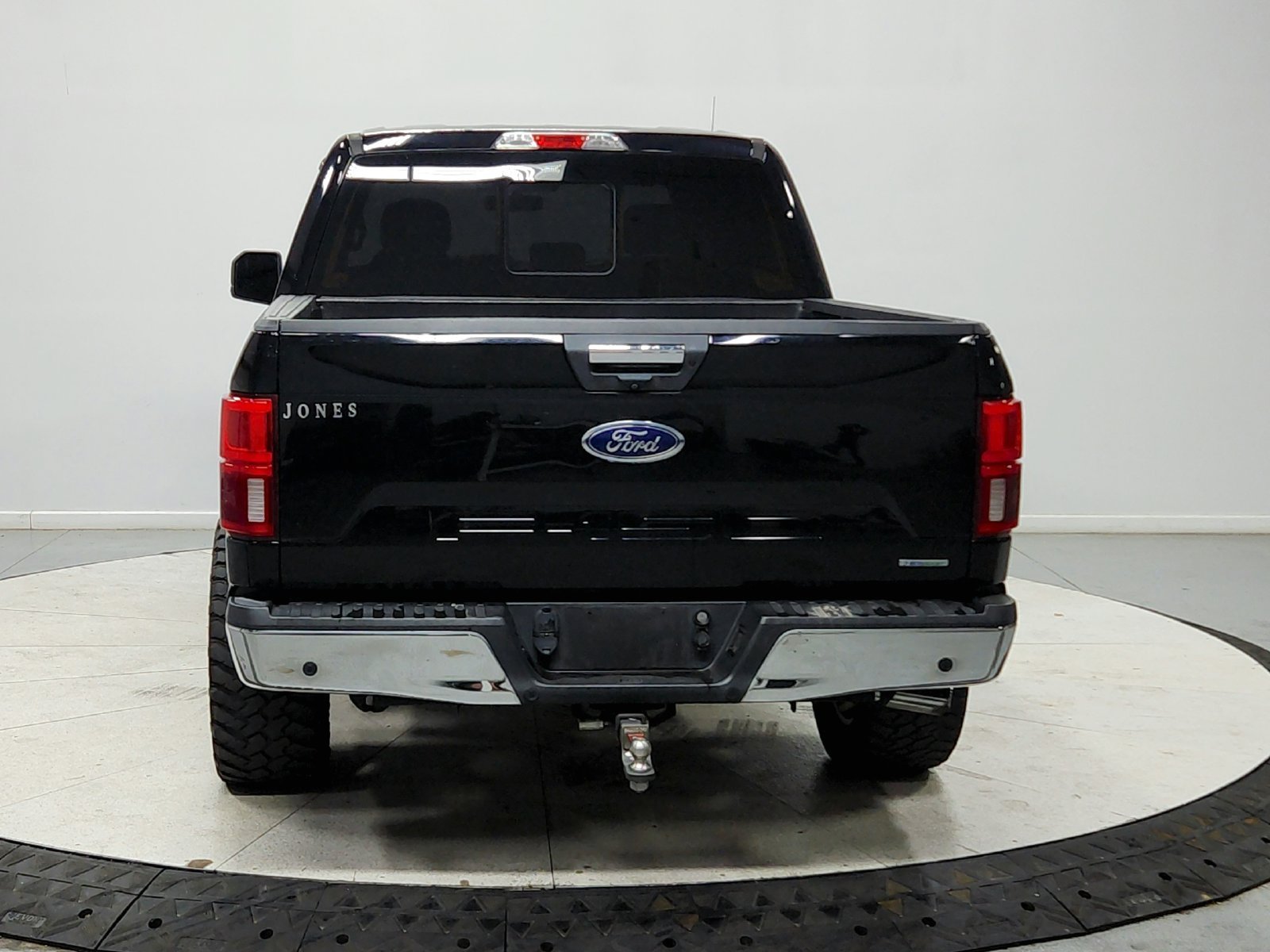 Used 2018 Black Ford XLT image 7