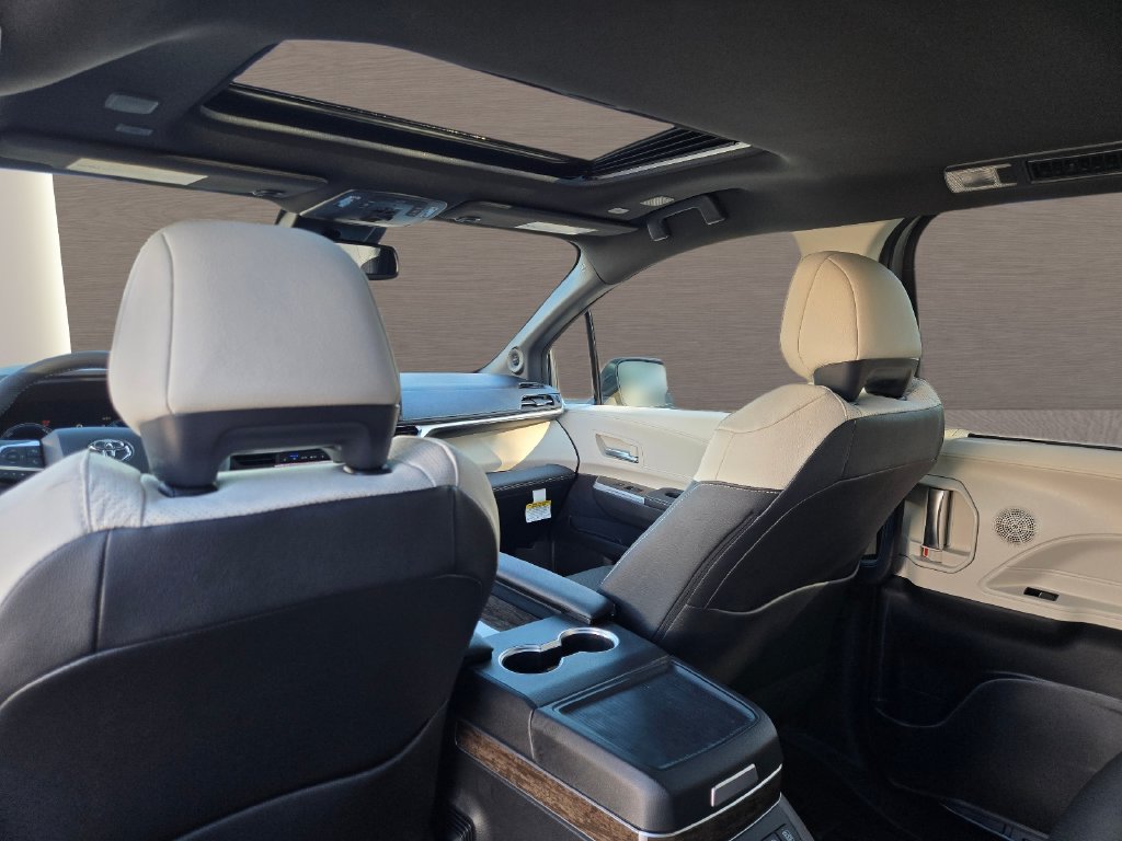 New 2026  Toyota Platinum image 15